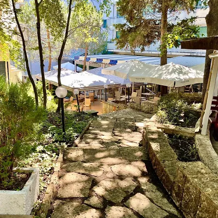 парк 4* Златни пясъци